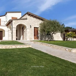 House & - Fidalma Noto